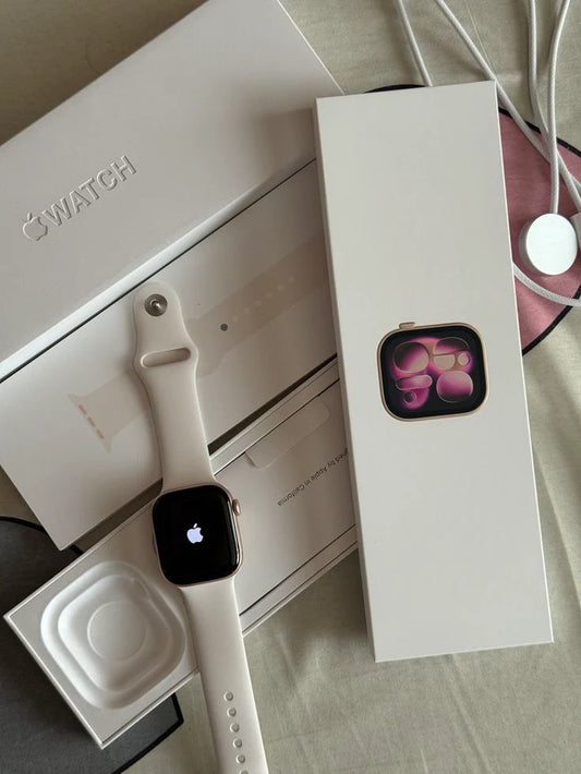 Series 11 Smartwatch with Wireless Charging (Open Parcel Allowed)